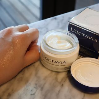 록타비아 Artisan Complete Face Cream — 5점을 준 리뷰어가 2023년 11월 올린 사용 사진