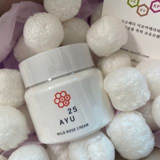 AYU25[아유트웬티파이브]다마스크로즈워터 베이스 천연 수분 촉촉 크림 — 5점을 준 리뷰어가 2021년 3월 올린 사용 사진