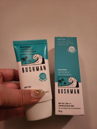 부쉬맨 워터프루프 프로 선크림 50g SPF50+ PA++++ — 5점을 준 리뷰어가 2023년 5월 올린 사용 사진