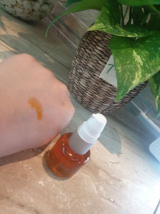 유니베르소 로즈힙 오일 15ml — 5점을 준 리뷰어가 2021년 6월 올린 사용 사진