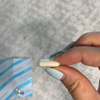 [지셀라] 프로바이오틱스 100억 유산균 보장 (1개월분 / 350mg X 30캡슐) — 5점을 준 리뷰어가 2023년 4월 올린 사용 사진