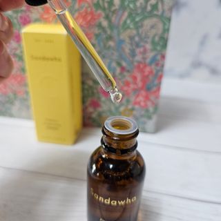 스킨큐어 산다화 비타민c 화이트닝 에센스 30ml — 5점을 준 리뷰어가 2023년 12월 올린 사용 사진