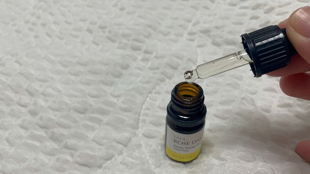 라라로즈데이 시즌2 천연 아로마오일 Y존 케어 속옷향수 이너퍼퓸 5ml  여성의 자존감을 UP시키자 리뷰 사진