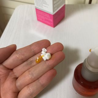 유니베르소 로즈힙 오일 15ml — 5점을 준 리뷰어가 2021년 4월 올린 사용 사진