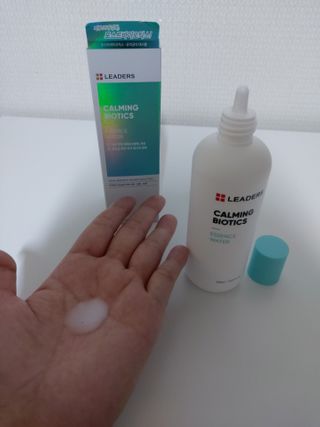 리더스코스메틱 리더스 카밍 바이오틱스 에센스 워터 — 5점을 준 리뷰어가 2021년 3월 올린 사용 사진