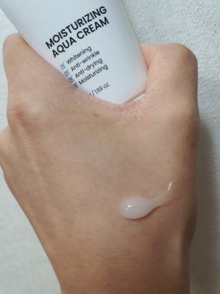 더마포레스트 모이스처라이징 아쿠아크림 / 수분크림 히알루론산 펩타이드 보습 미백 주름개선 — 5점을 준 리뷰어가 2021년 7월 올린 사용 사진