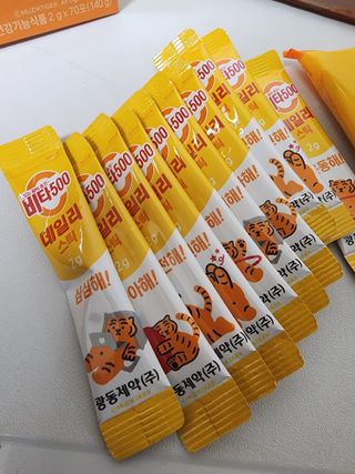 광동생활건강 [광동] 비타500데일리스틱  ★빼빼로데이★ 30포+70포+ 뚱랑이스티커+빼빼로+쇼핑백 — 5점을 준 리뷰어가 2022년 11월 올린 사용 사진