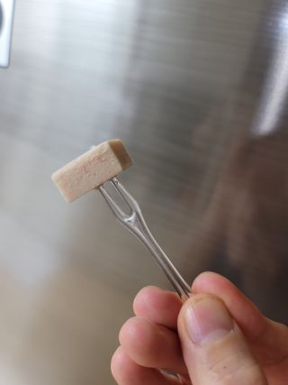 연말/새해선물 딸기 초콜릿 종착역, 건딸기가 상큼하게 씹히는 카카올라 딸기생초콜릿 — 5점을 준 리뷰어가 2021년 9월 올린 사용 사진