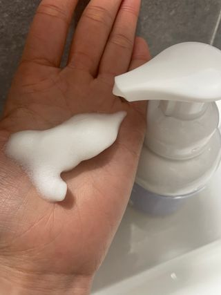 약손명가코스메틱 에오스보떼 브라이트닝 버블 폼 클렌징 300ml — 5점을 준 리뷰어가 2021년 12월 올린 사용 사진