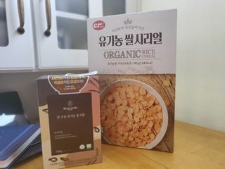 씨알푸드 유기농 쌀 시리얼 390g + 갓 구운 유기농 발아통곡물 150g — 4점을 준 리뷰어가 2022년 1월 올린 사용 사진