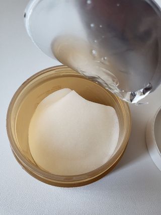 스킨1004 [SKIN1004] 마다가스카르 센텔라 퀵 카밍 패드 70매 130ml — 5점을 준 리뷰어가 2024년 9월 올린 사용 사진
