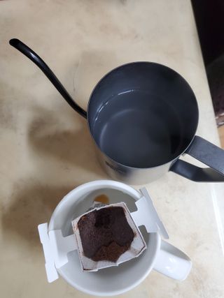 닥터만커피 데이드립 드립백 세트(세계3대커피 포함, 총 20산지) — 5점을 준 리뷰어가 2022년 6월 올린 사용 사진