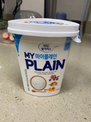 떠먹는불가리스 마이플레인 요거트 435g 6개입 — 2.5점을 준 리뷰어가 2021년 2월 올린 사용 사진