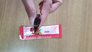 헬스업_쁘띠쁘띠석류콜라겐젤리_20g x 14포 — 4점을 준 리뷰어가 2020년 12월 올린 사용 사진