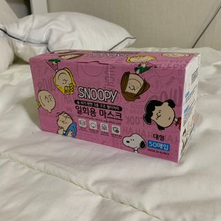 JHWORLD 스누피 마스크 정품 스누피 닥터클린 국내 아동용 성인용 3중 MB필터 일회용 덴탈마스크 50매 — 5점을 준 리뷰어가 2021년 9월 올린 사용 사진