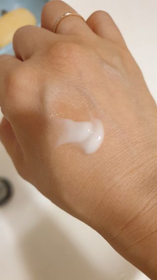 프리마인 바르기만 하면 철벽 스킨케어+24시간 마스크팩 효과. 셀라브 리제너레이팅 시스템 부스터+크림 세트 — 5점을 준 리뷰어가 2023년 6월 올린 사용 사진