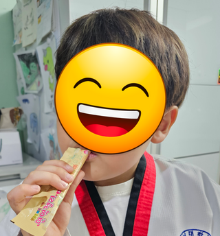 다나음 셀렌에 빠진 아연면역젤리 열대과일맛+사과맛 — 5점을 준 리뷰어가 2023년 4월 올린 사용 사진