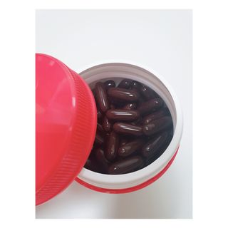 Swisse 스위스 고함량 프로폴리스 2,000mg 210정 — 5점을 준 리뷰어가 2021년 2월 올린 사용 사진
