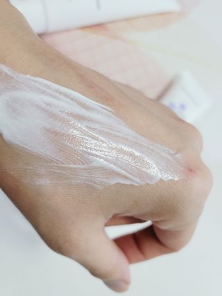 바노바기 코스메틱 바노바기 밀크씨슬 리페어 시카 폼 클렌저 플러스 120ml + 선스크린 플러스 50ml — 5점을 준 리뷰어가 2023년 7월 올린 사용 사진
