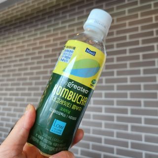 더그레잇티 콤부차 [매일유업] 더그레잇티 44kcal 콤부차 300ml *12개입 (오리지널 6개+베리리치 6개) — 5점을 준 리뷰어가 2023년 8월 올린 사용 사진