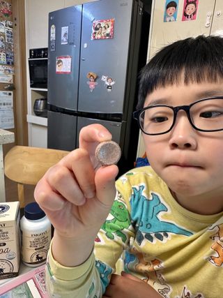 쿠팡 [아임고트] 뉴질랜드 산양유 프로바이오틱스 츄어블 코코아맛 — 5점을 준 리뷰어가 2025년 3월 올린 사용 사진