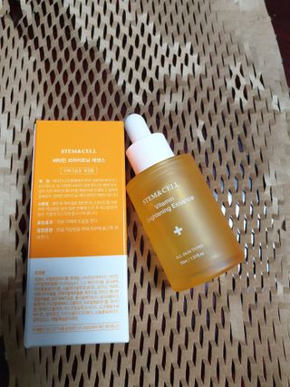 체르엠 스템앤셀 비타민 브라이트닝 에센스 30ml 1개 — 5점을 준 리뷰어가 2022년 3월 올린 사용 사진