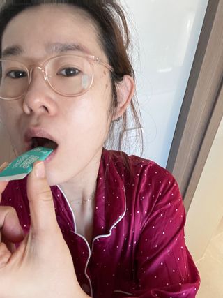 [유산균] 오마이락 장편한습관 프로바이오틱스 30P — 5점을 준 리뷰어가 2022년 12월 올린 사용 사진