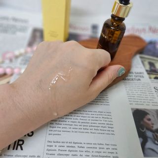 스킨큐어 산다화 비타민c 화이트닝 에센스 30ml — 5점을 준 리뷰어가 2023년 7월 올린 사용 사진
