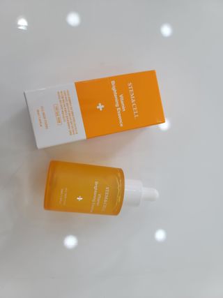 체르엠 스템앤셀 비타민 브라이트닝 에센스 30ml 1개 — 5점을 준 리뷰어가 2021년 9월 올린 사용 사진