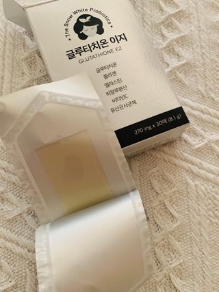 메디포스트 모비타 글루타치온 이지 필름형 30매 — 5점을 준 리뷰어가 2023년 1월 올린 사용 사진