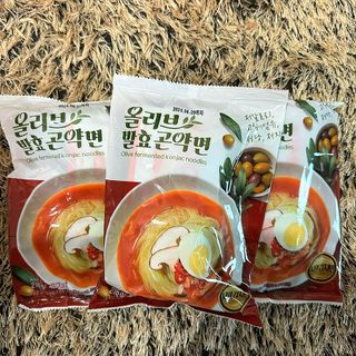 클린24시간 올리브발효곤약면 시원김치면 1세트-(3봉) — 5점을 준 리뷰어가 2023년 12월 올린 사용 사진
