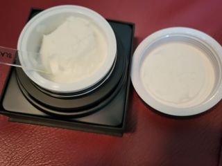 오투에니원 갈락토미세스 비타민 C 프리미엄 블랙스완 크림 50g — 4.5점을 준 리뷰어가 2023년 1월 올린 사용 사진