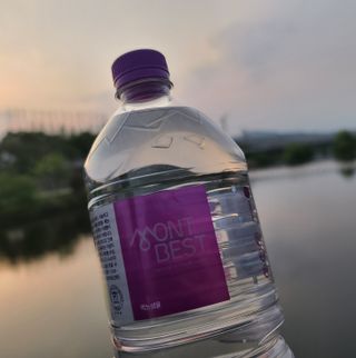 몽베스트 MONTBEST 1L 12입 — 1점을 준 리뷰어가 2022년 4월 올린 사용 사진