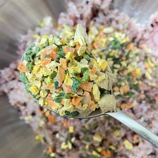 해풀잎 누구나 김밥*1ea [(혼합야채 35g *1ea,  김밥김 (5g, 5ea),  양념간장 (6g, 5ea), 참기름(5g, 2ea)] — 5점을 준 리뷰어가 2022년 10월 올린 사용 사진
