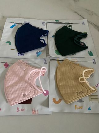 [블루 본 아이노우] 유아용 컬러마스크 40 PCS SET 2중 택 1 — 5점을 준 리뷰어가 2021년 4월 올린 사용 사진