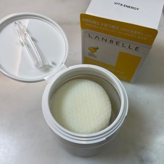 랑벨 비타 에너지 잡티 앰플 패드 65매 (투명하고 밝은 얼굴 광채패드) — 5점을 준 리뷰어가 2022년 4월 올린 사용 사진