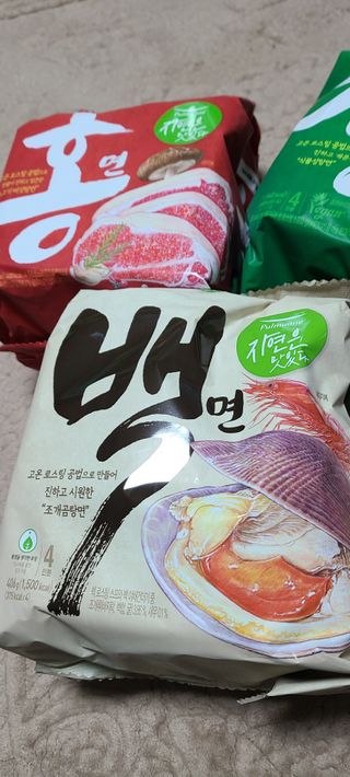 [풀무원] 자연은맛있다 정면, 백면, 홍면  세트 — 5점을 준 리뷰어가 2021년 4월 올린 사용 사진