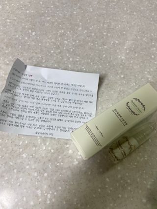 술람미네이처 자연주의 화장품ㅣ속보습 충전 + 민감/트러블 피부 진정 - 알로에 듬뿍 수분 크림 50ml — 4.5점을 준 리뷰어가 2022년 6월 올린 사용 사진