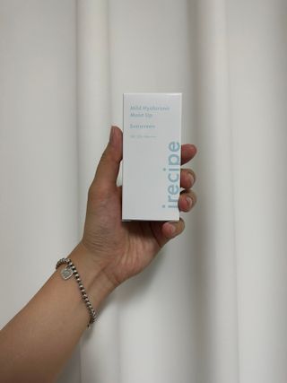 아이레시피 마일드 히알루로닉 모이스트 업 선스크린 SPF50+ PA++++ — 5점을 준 리뷰어가 2023년 6월 올린 사용 사진