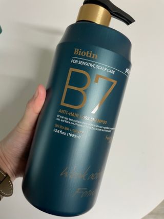 [포레스트스토리] 탈모증상완화 샴푸 1,000ml — 5점을 준 리뷰어가 2022년 3월 올린 사용 사진