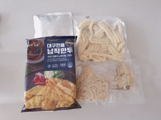 [푸딩팩토리] 즉석누들떡볶이 540g + 대구전통 납작만두 260g — 4점을 준 리뷰어가 2022년 12월 올린 사용 사진