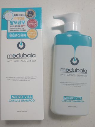모두발라 마이크로 비타캡슐 탈모샴푸 — 4점을 준 리뷰어가 2022년 1월 올린 사용 사진
