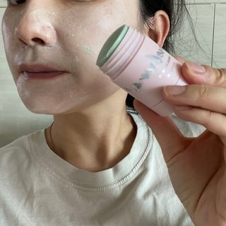 건강누리인터내셔날 카멜레오나 마스크 스틱팩 미네랄부스터 [2종 SET] 샤이닝라이즈(피부톤UP)/톡스릴리프(피부진정) — 5점을 준 리뷰어가 2022년 7월 올린 사용 사진