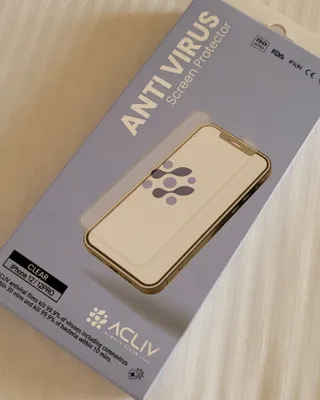 아클리브 Premium 항균 항바이러스 액정 보호필름(iPhone) — 5점을 준 리뷰어가 2022년 1월 올린 사용 사진