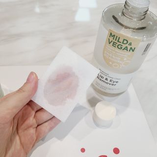 [후르디아] 눈시림없는 올영 립앤아이 리무버 — 5점을 준 리뷰어가 2024년 4월 올린 사용 사진