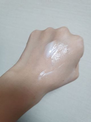 나우 [리브엠]피부 속부터 겹겹이, 촘촘하게! 워터핏8중 수분착붙 크림 — 5점을 준 리뷰어가 2024년 12월 올린 사용 사진