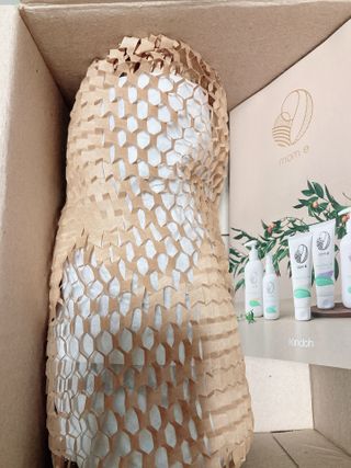 mom e 맘이 내추럴 베이비 케어 크림+바디오일 — 5점을 준 리뷰어가 2021년 1월 올린 사용 사진