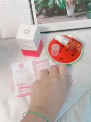 유니베르소 로즈힙 오일 15ml — 5점을 준 리뷰어가 2021년 7월 올린 사용 사진