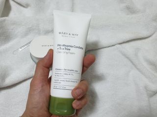 마리엔메이 센서티브 수딩 젤 크림 + 어성초 티트리 추출물 세럼 + 어성초 티트리 모공 클렌징 폼 — 5점을 준 리뷰어가 2021년 8월 올린 사용 사진