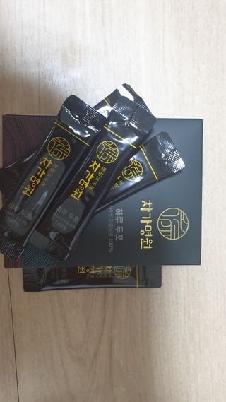 차가명원 차가버섯 프리미엄 추출분말 10일분(20포) — 4점을 준 리뷰어가 2022년 6월 올린 사용 사진